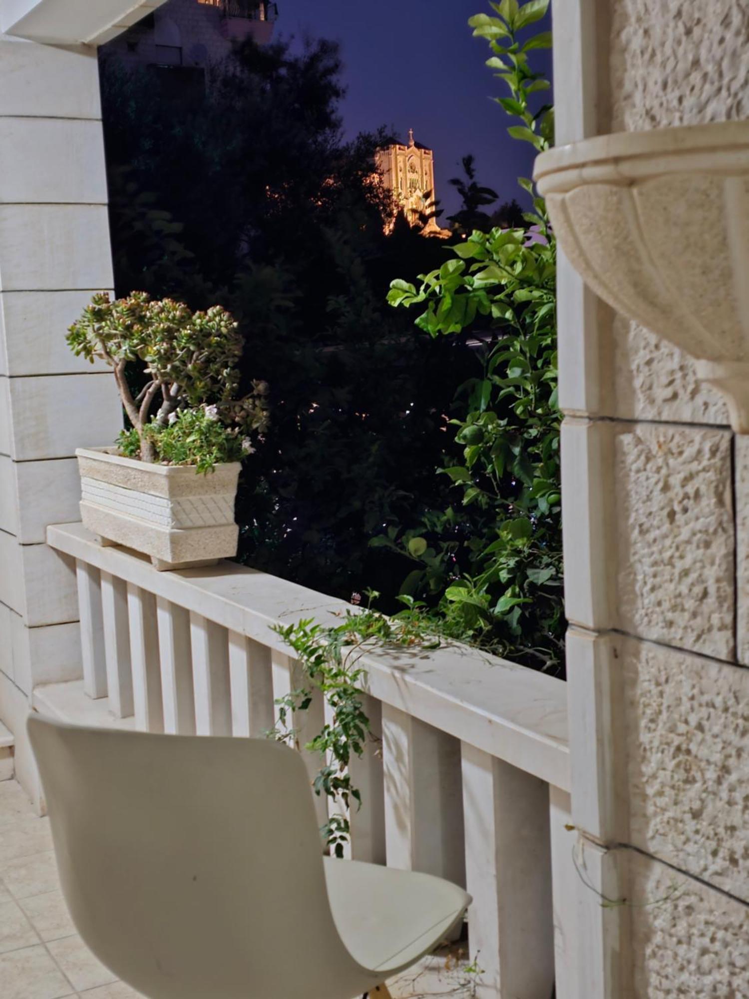 Maria'S Guesthouse - Uphill View Of Nazareth F Exteriör bild