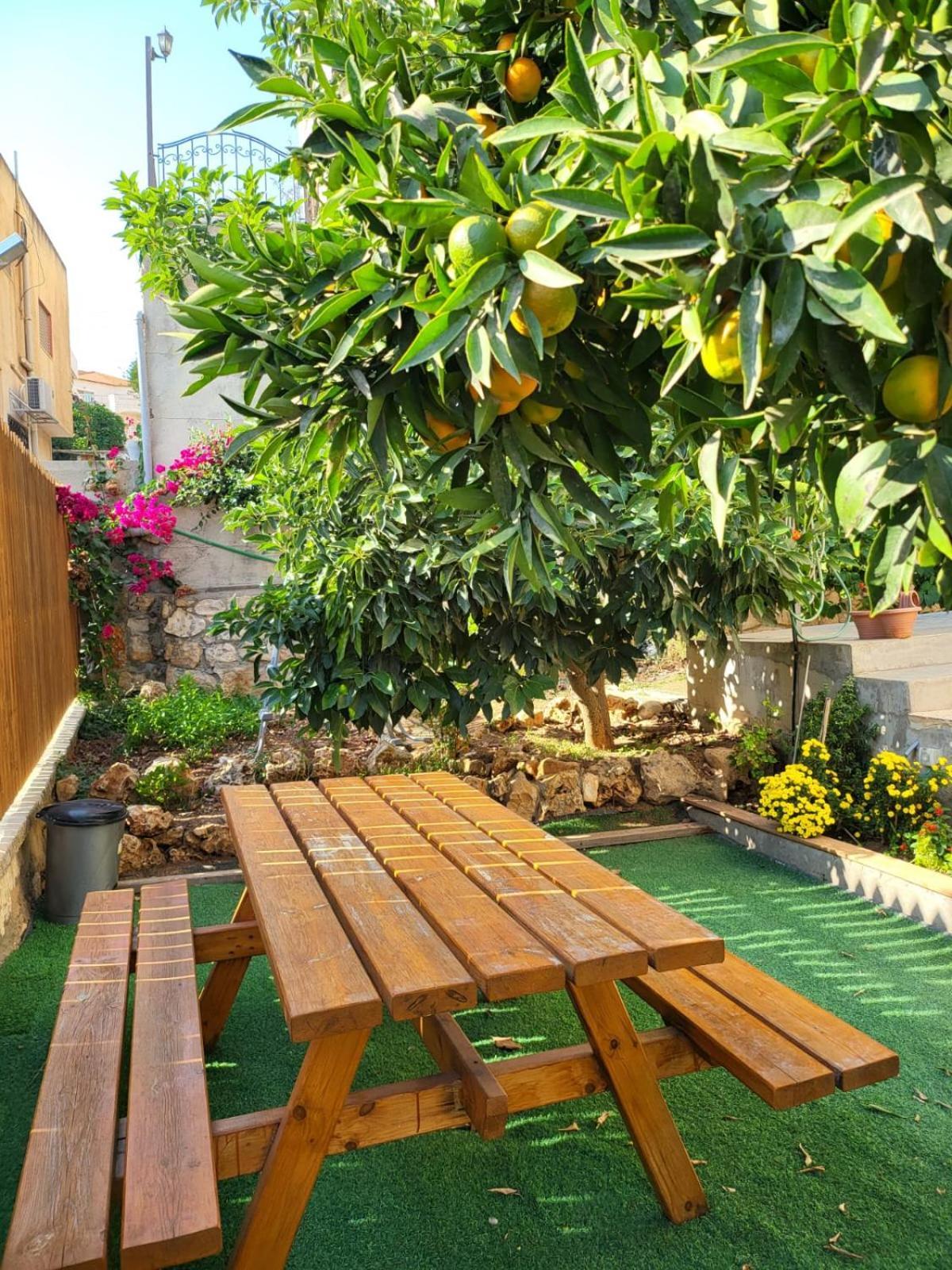 Maria'S Guesthouse - Uphill View Of Nazareth F Exteriör bild